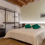 La Piazza 3*