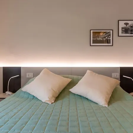 Casa de hóspedes La Piazza 3*